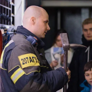 Студенты профильных учебных заведений проходят практику в Пожарно-спасательном центре